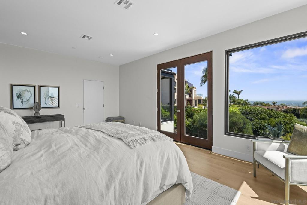 Pacific Beach - Residential