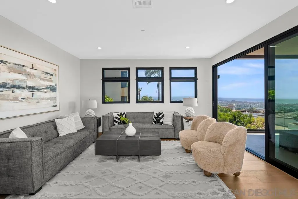 San Diego, California 92109, United States, 4 Bedrooms Bedrooms, ,6 BathroomsBathrooms,Residential,Active,190371