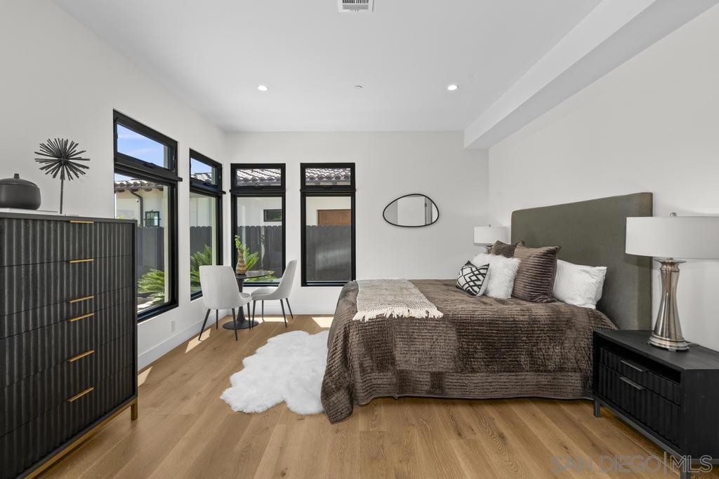 Pacific Beach - Residential