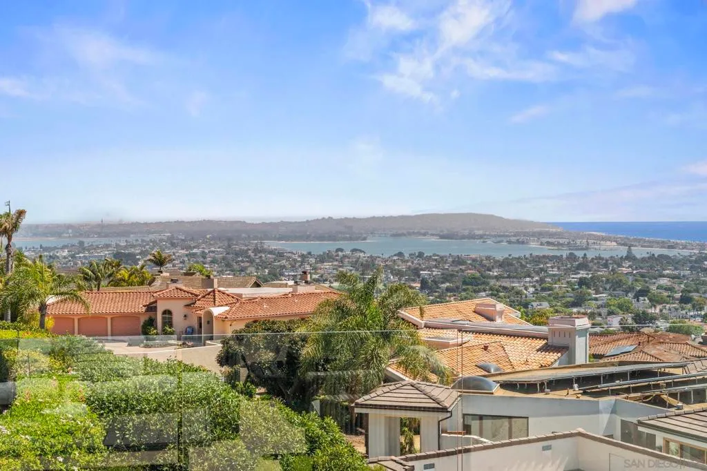 San Diego, California 92109, United States, 4 Bedrooms Bedrooms, ,6 BathroomsBathrooms,Residential,Active,190371