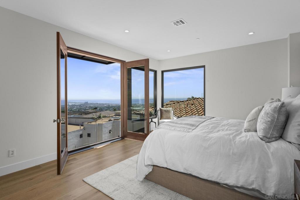 Pacific Beach - Residential