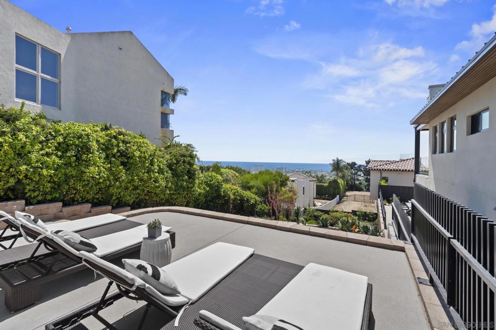 Pacific Beach - Residential