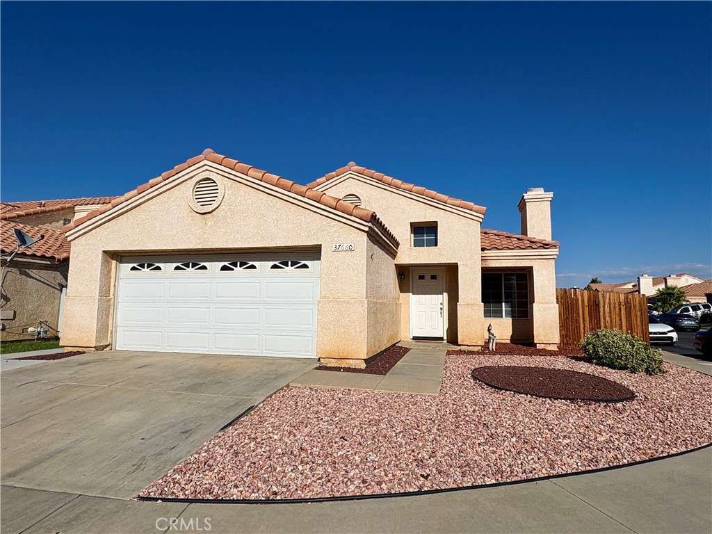 For Lease – Cozy 3 Bedroom Home in a Gated Community with Pool!
Come see this lovely one-story home offering 3 bedrooms and 2 full bathrooms in a peaceful gated community. With a comfortable layout and plenty of natural light, this home is perfect for relaxing or entertaining.
You’ll enjoy all the benefits of living in a community with an HOA that keeps the neighborhood looking great plus access to a refreshing swimming pool—a perfect spot to cool off and unwind.
?? Highlights:
3 bedrooms / 2 bathrooms
Single-level living (no stairs!)
2 car garage
Secure gated community
Sparkling community pool
Close to shopping, dining, and freeway access
Available now—come take a look and make this wonderful home yours!