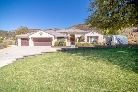 Photo of 36284 Poplar DR, Yucaipa, CA 92399 (MLS # IG26201629)