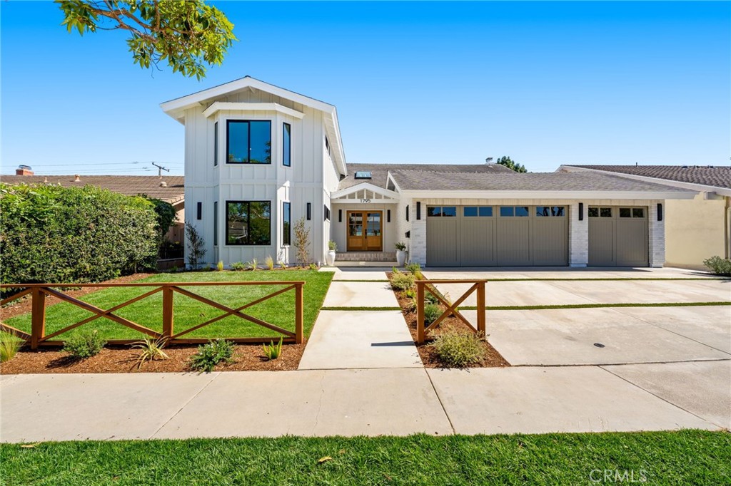 1795 Tanager Drive