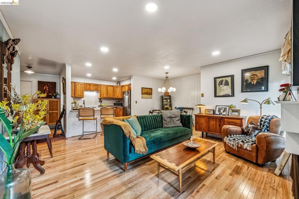 199 199 Montecito Ave 105