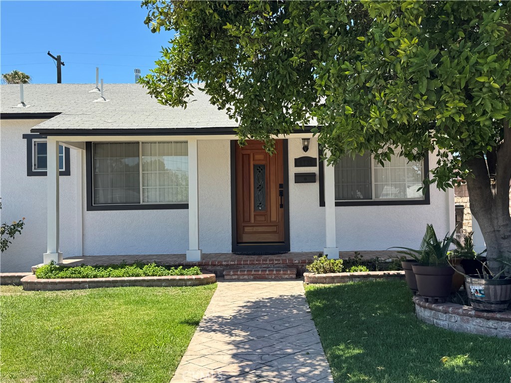 Properties 1 8739 Tyrone Ave