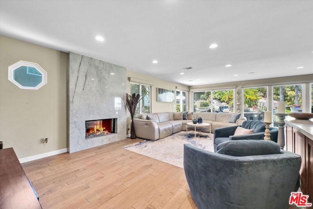 13625 Palmetto Place