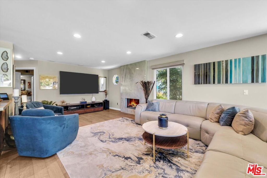 13625 Palmetto Place