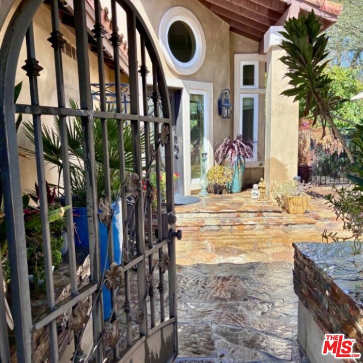 13625 Palmetto Place