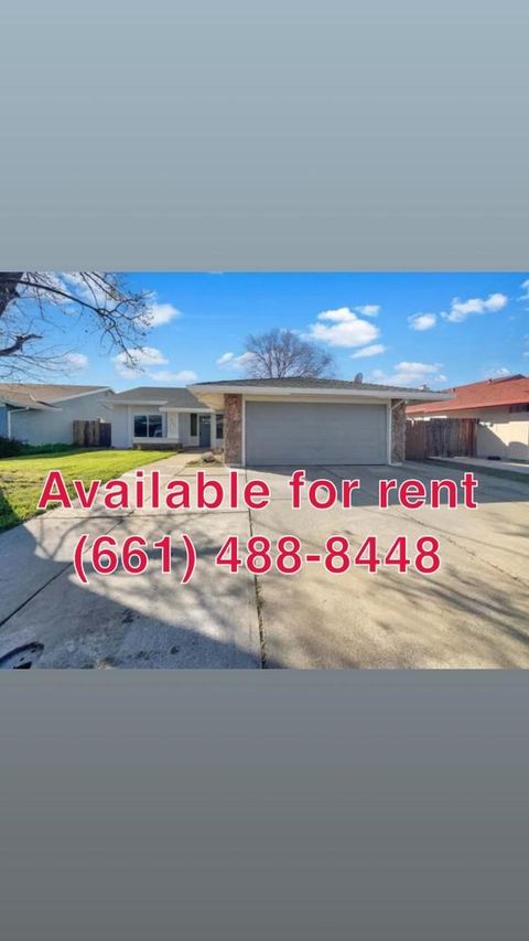 Photo of 8271 Moorhaven WAY, Sacramento, CA 95828 (MLS # ND26101558)