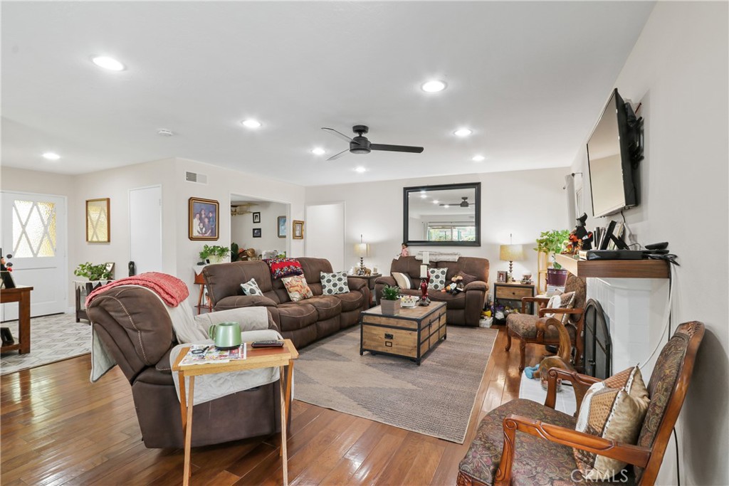 San Juan Hills East (HE) - Residential