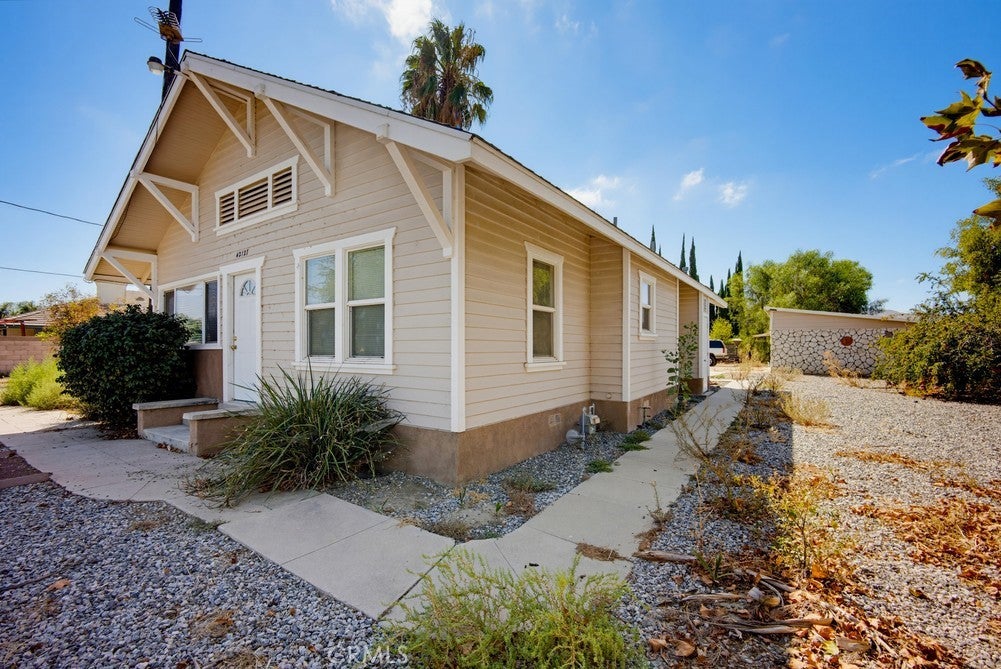 42127 Whittier