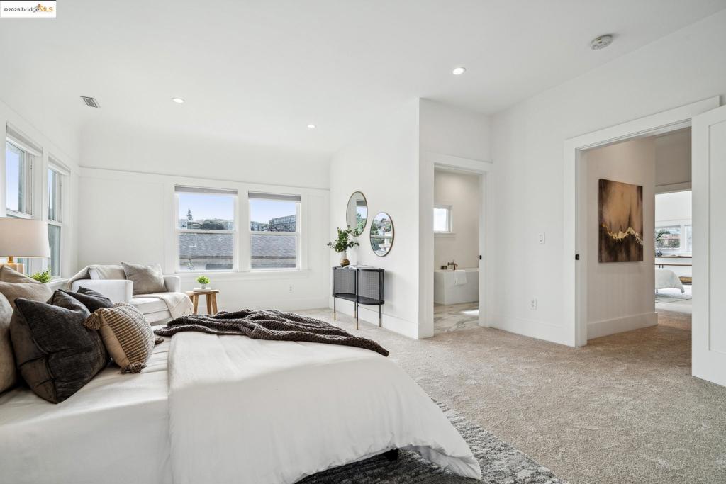 LAKESHORE/GRAND - Residential