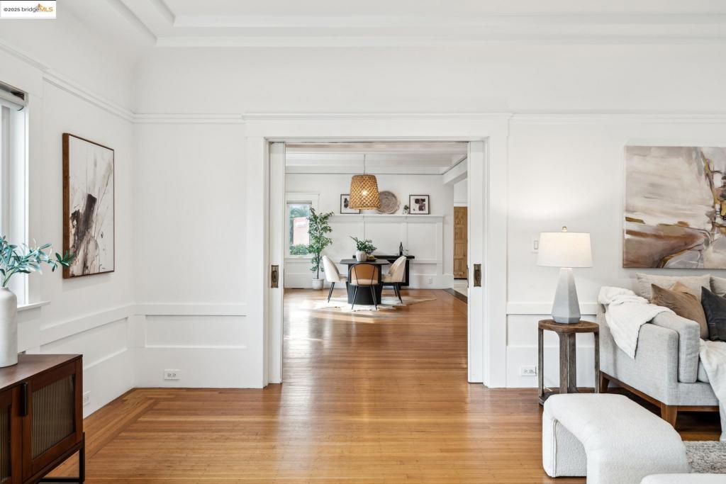 LAKESHORE/GRAND - Residential