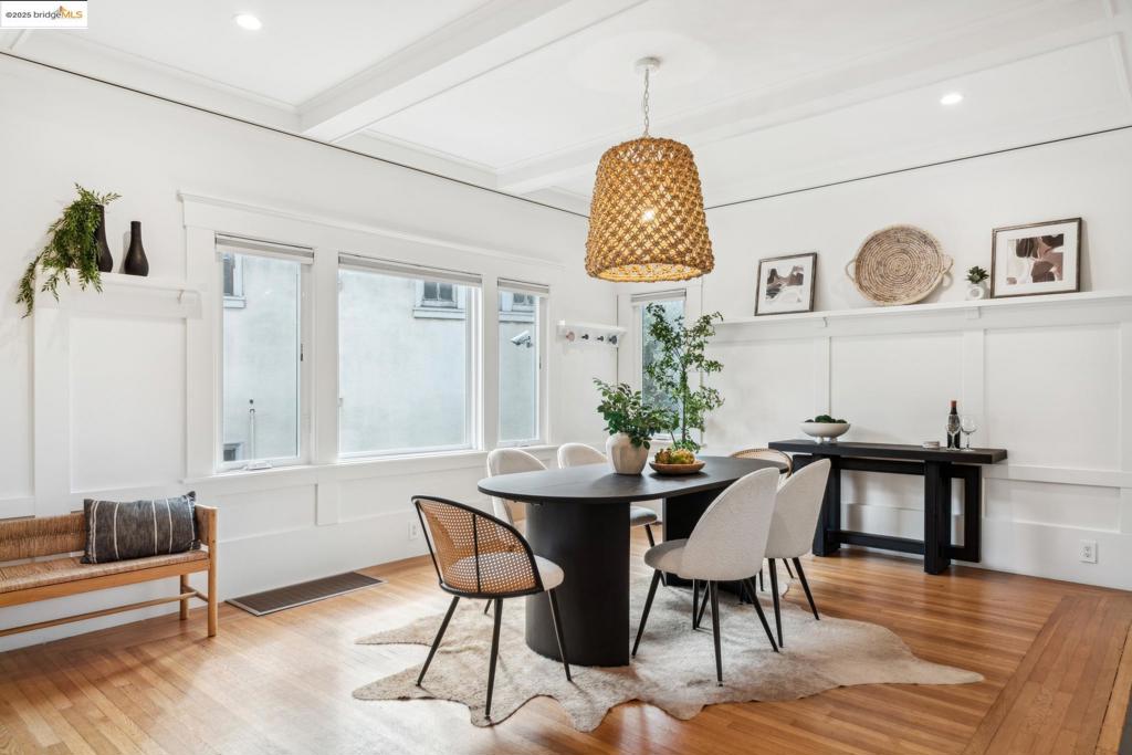 LAKESHORE/GRAND - Residential