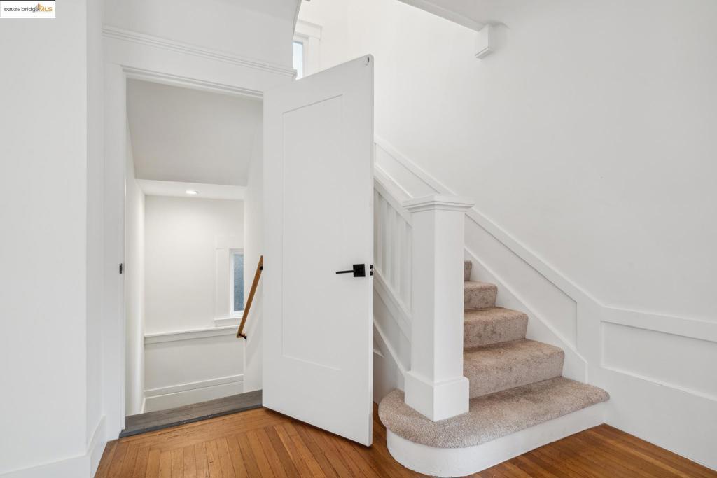 LAKESHORE/GRAND - Residential