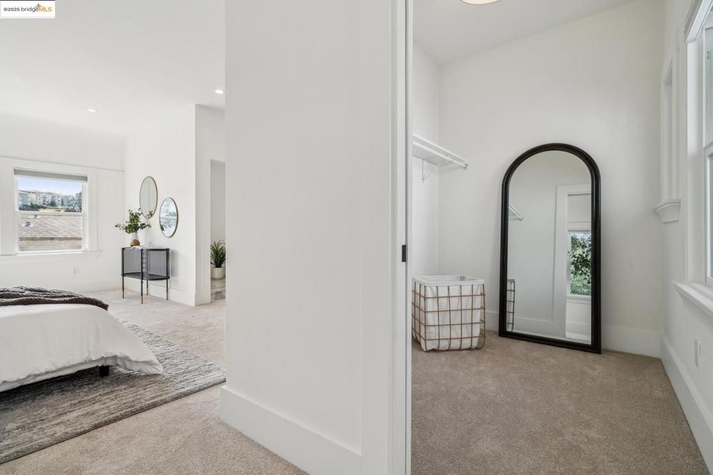 LAKESHORE/GRAND - Residential