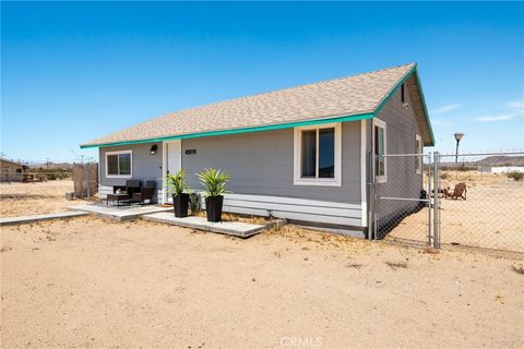 Photo of 65076 E Broadway, Joshua Tree, CA 92252 (MLS # IG26015293)