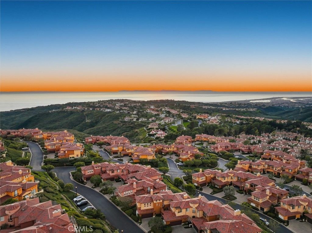 Photo of 21 Splendore Dr Dr, Newport Coast, CA 92657 (MLS # NP25278047)