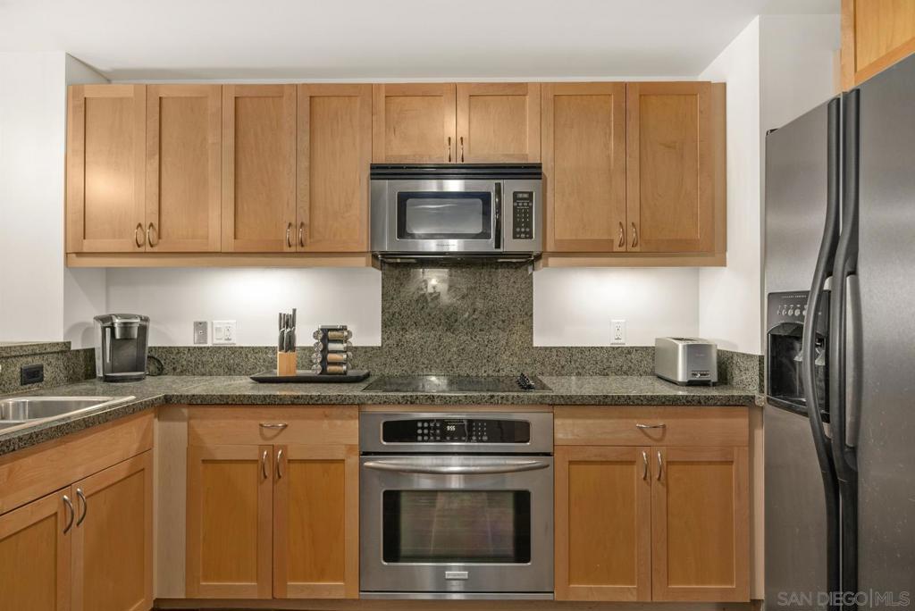 1150 J St 522