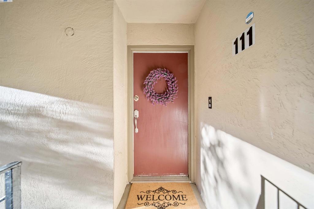 Welcome to this beautifully updated 2-bedroom, 1-bathroom condo located in the highly desirable Oak Road Station community. This top-floor end unit boasts vaulted ceilings and an open-concept living and dining area, creating a light-filled and spacious atmosphere. A cozy fireplace, fresh paint, and stylish laminate flooring throughout add warmth and charm. You’ll find a generous loft—ideal for a home office, guest area, or extra storage. Step outside to your private balcony, perfect for enjoying morning coffee, evening sunsets, or simply relaxing. Additional conveniences include a dedicated storage room, one covered carport space, plus two additional permit parking spots. Residents at Oak Road Station enjoy access to excellent amenities including a sparkling pool, clubhouse, and community laundry facility. Outdoor enthusiasts will love being next to the Contra Costa Canal Trail, Walden Park, and Disc Golf Course. The location also offers easy access to downtown shopping and dining, top-rated schools, freeways, and BART within walking distance. Don’t miss this rare opportunity—your next home is here!