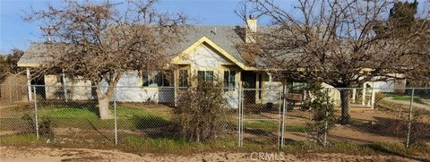 5883 Fremontia Oak Hills CA 92344