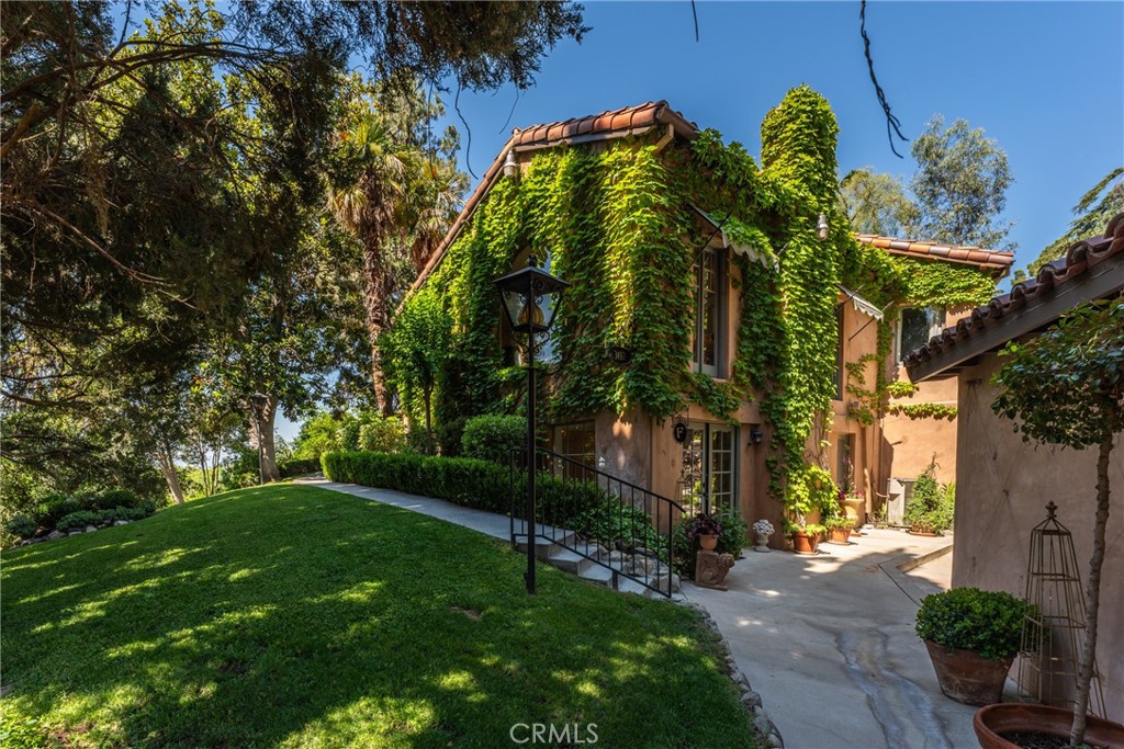 3492 Circle Road