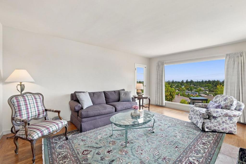 334 Oakview Drive