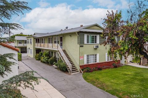 Photo of 650 W Wilson AVE, Glendale, CA 91203 (MLS # BB26104554)