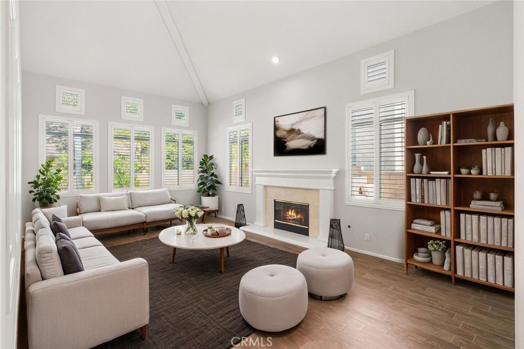 4109 Laurelview Drive