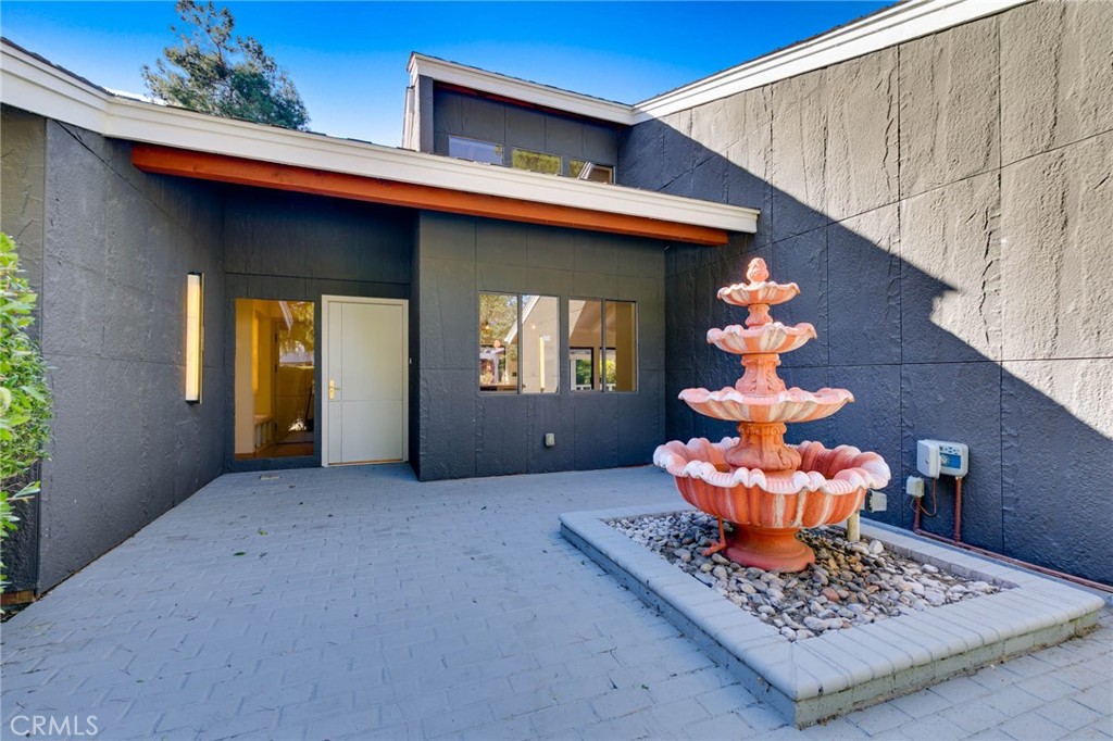 27411 Santa Fe Street