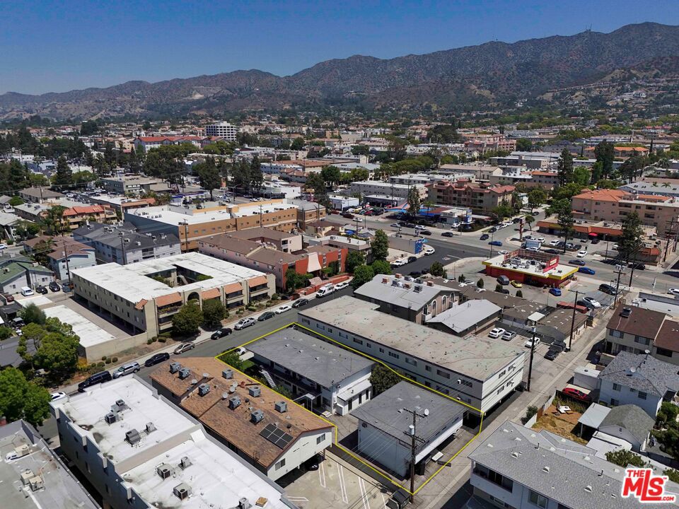 324 E Santa Anita Avenue