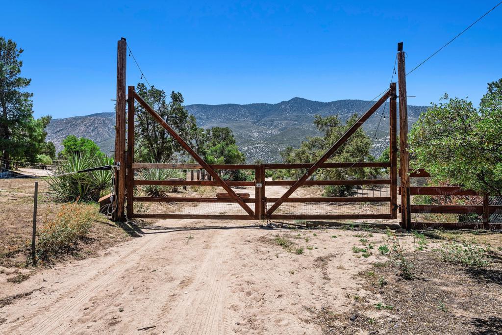 62950 Pinyon Drive