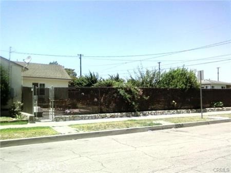 1025 Bonnie Brae Street