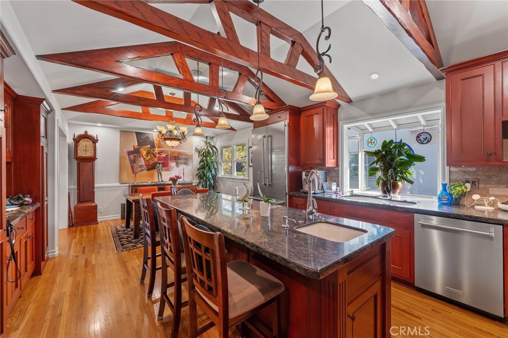 Alamitos Heights (AH) - Residential