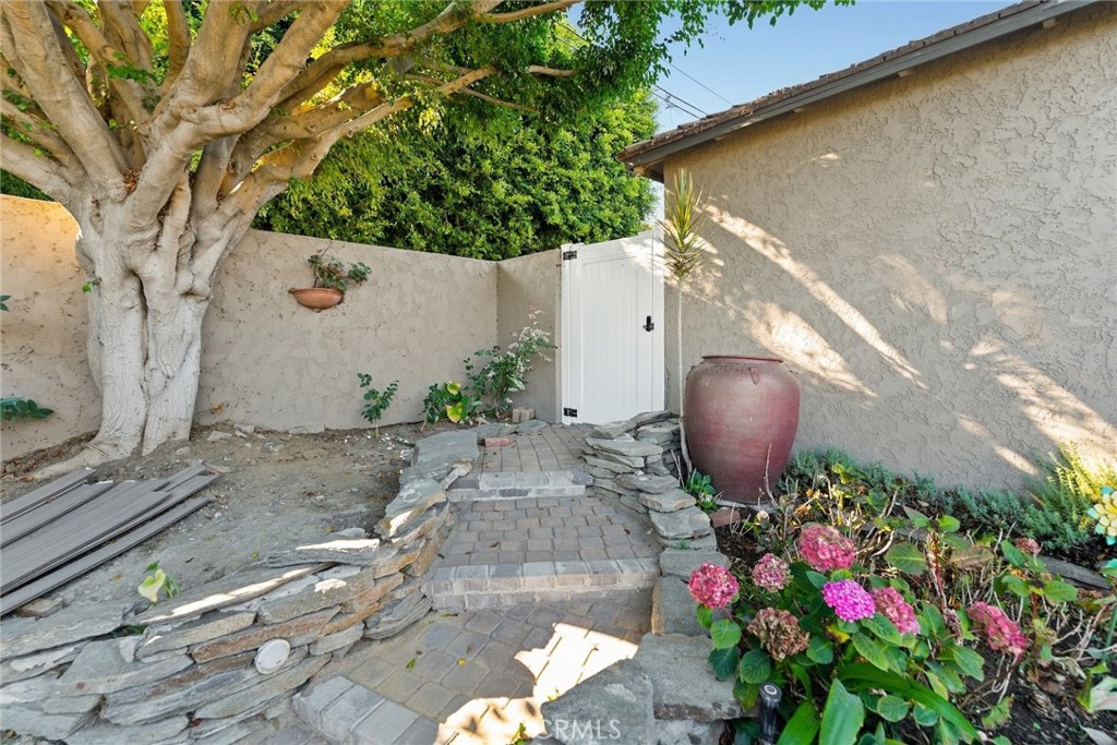 Alamitos Heights (AH) - Residential