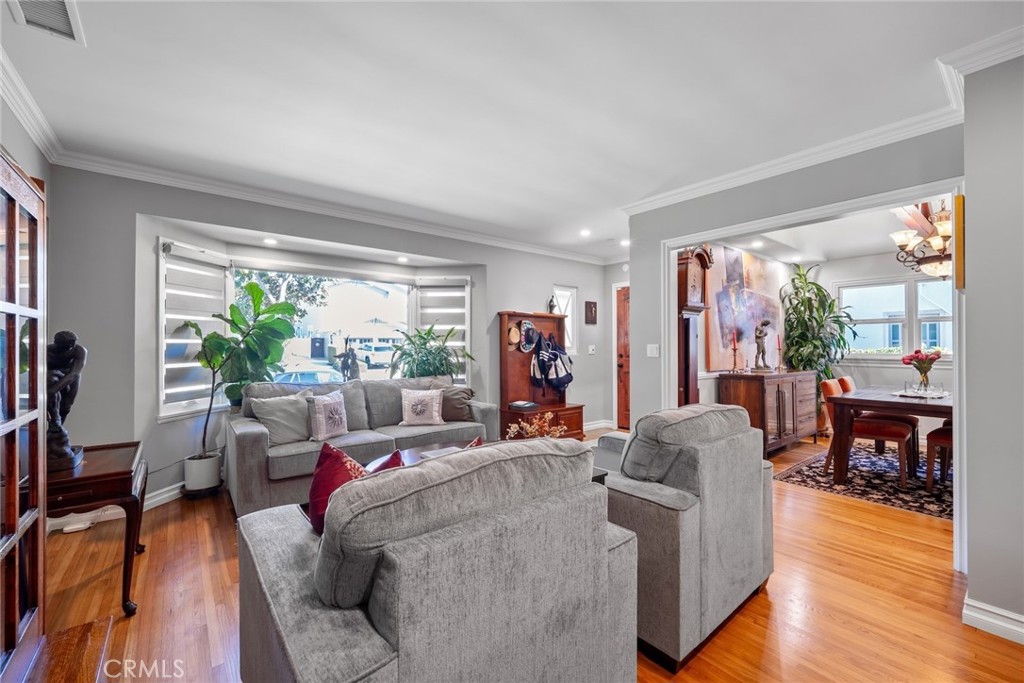 Alamitos Heights (AH) - Residential
