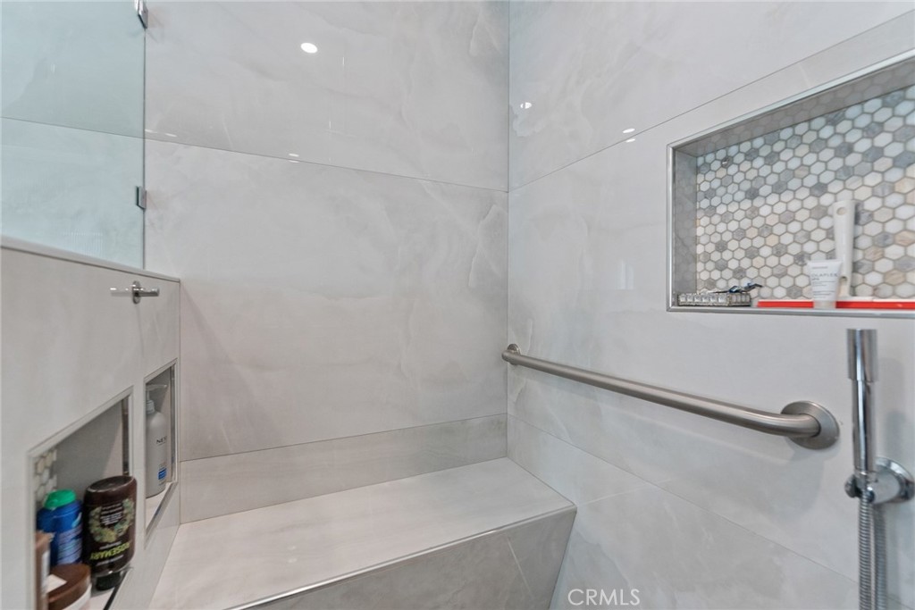 Alamitos Heights (AH) - Residential
