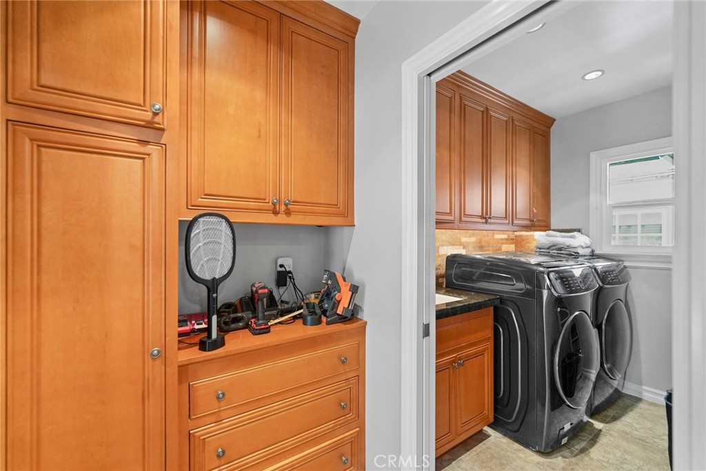 Alamitos Heights (AH) - Residential
