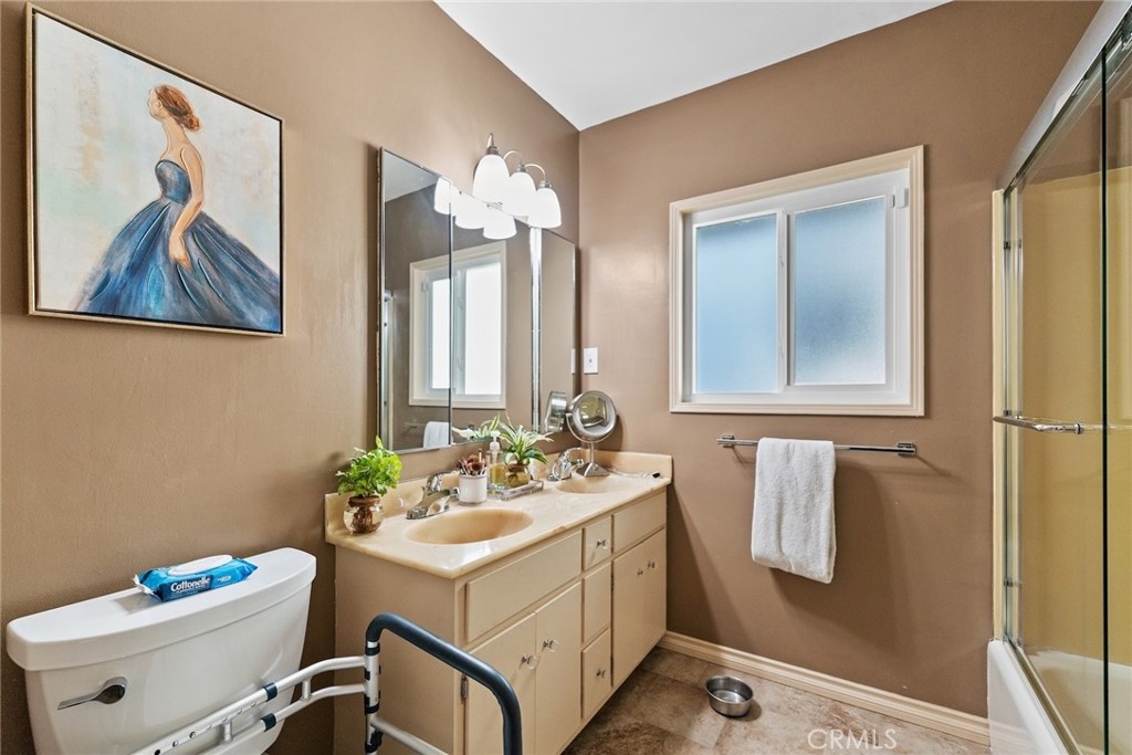 Alamitos Heights (AH) - Residential