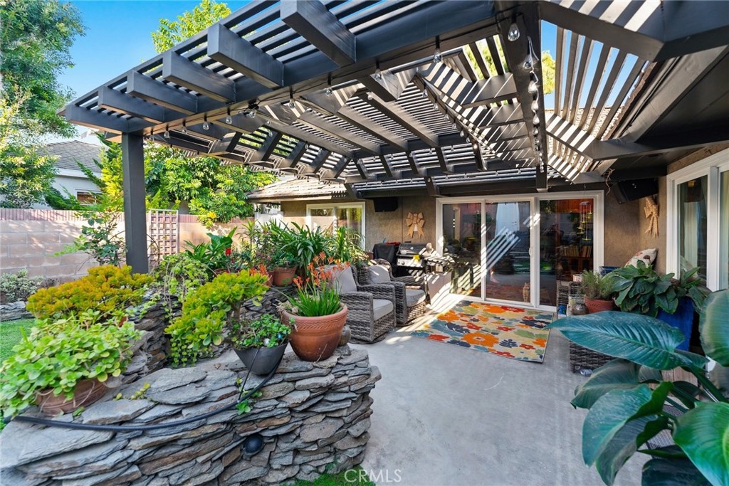 Alamitos Heights (AH) - Residential