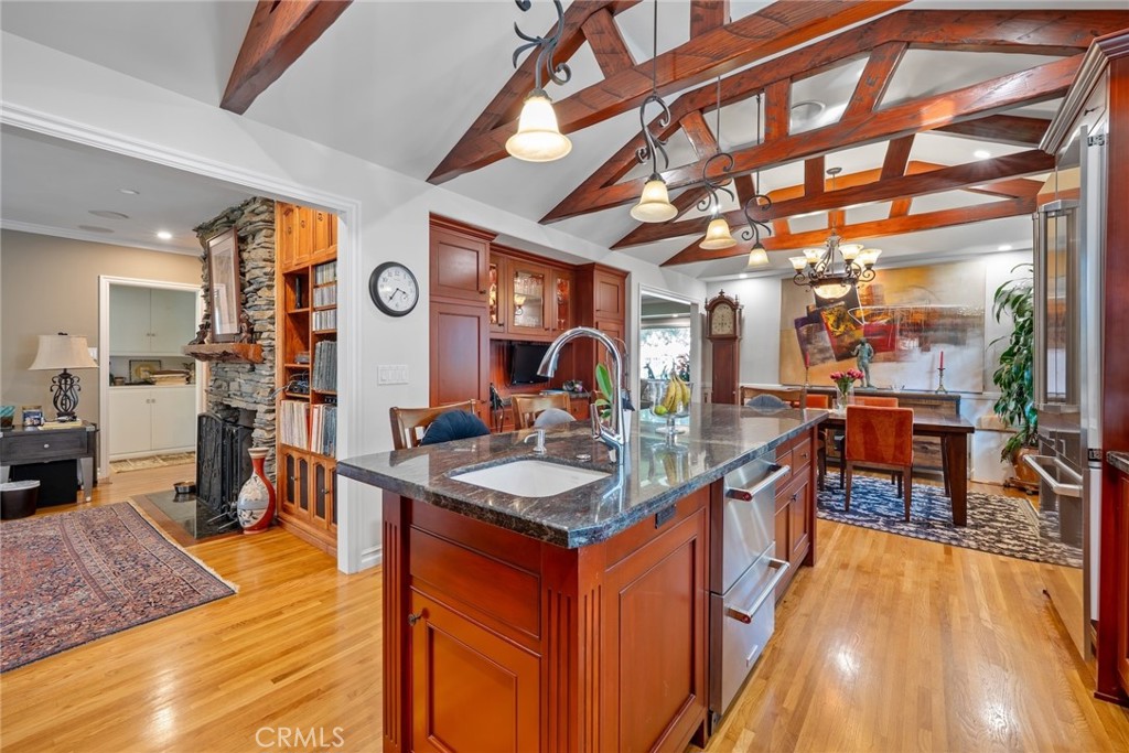 Alamitos Heights (AH) - Residential