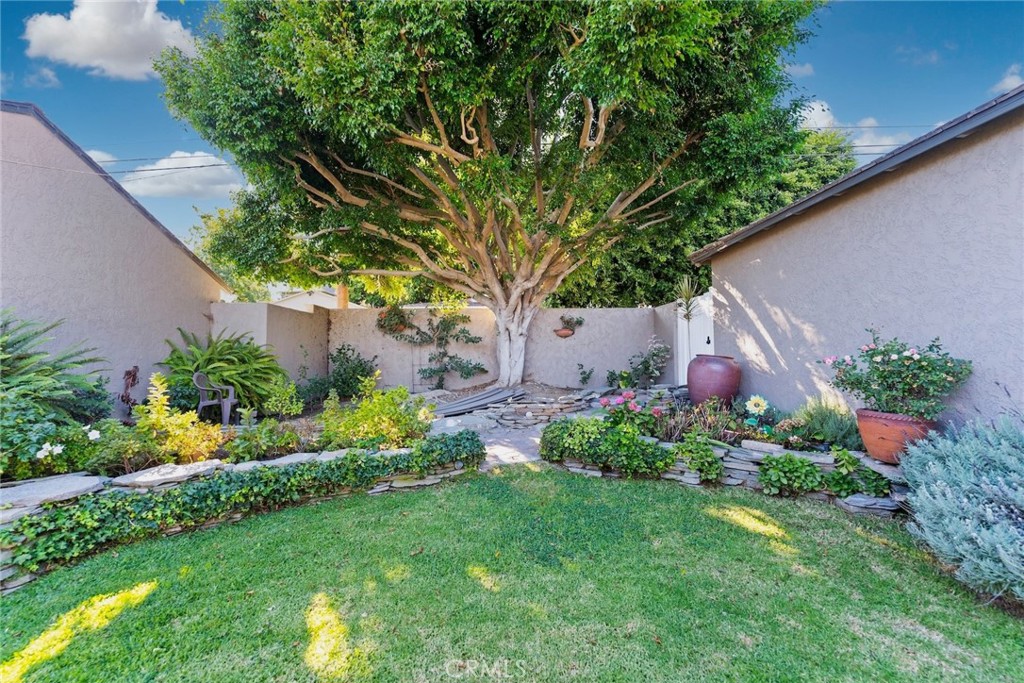 Alamitos Heights (AH) - Residential