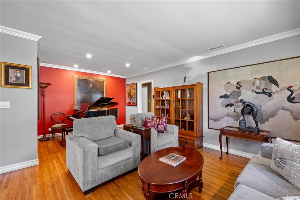 Alamitos Heights (AH) - Residential