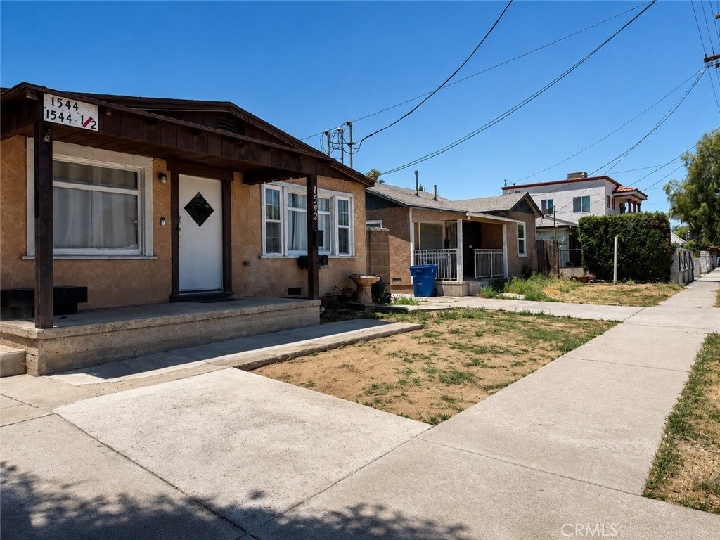 1542 W 223rd