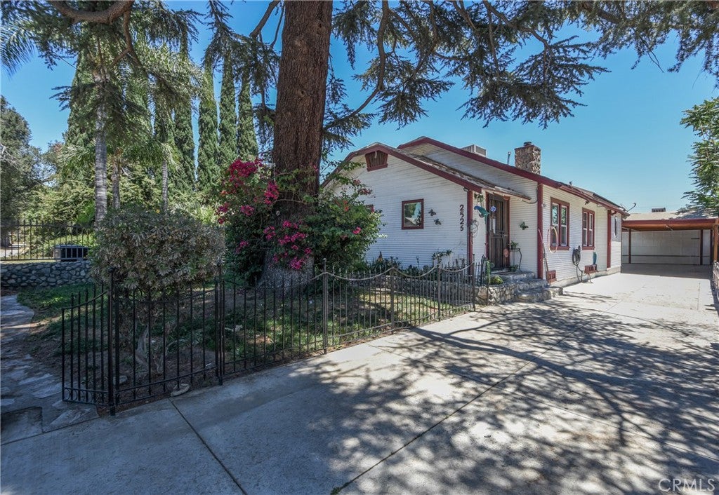 2525 Sepulveda