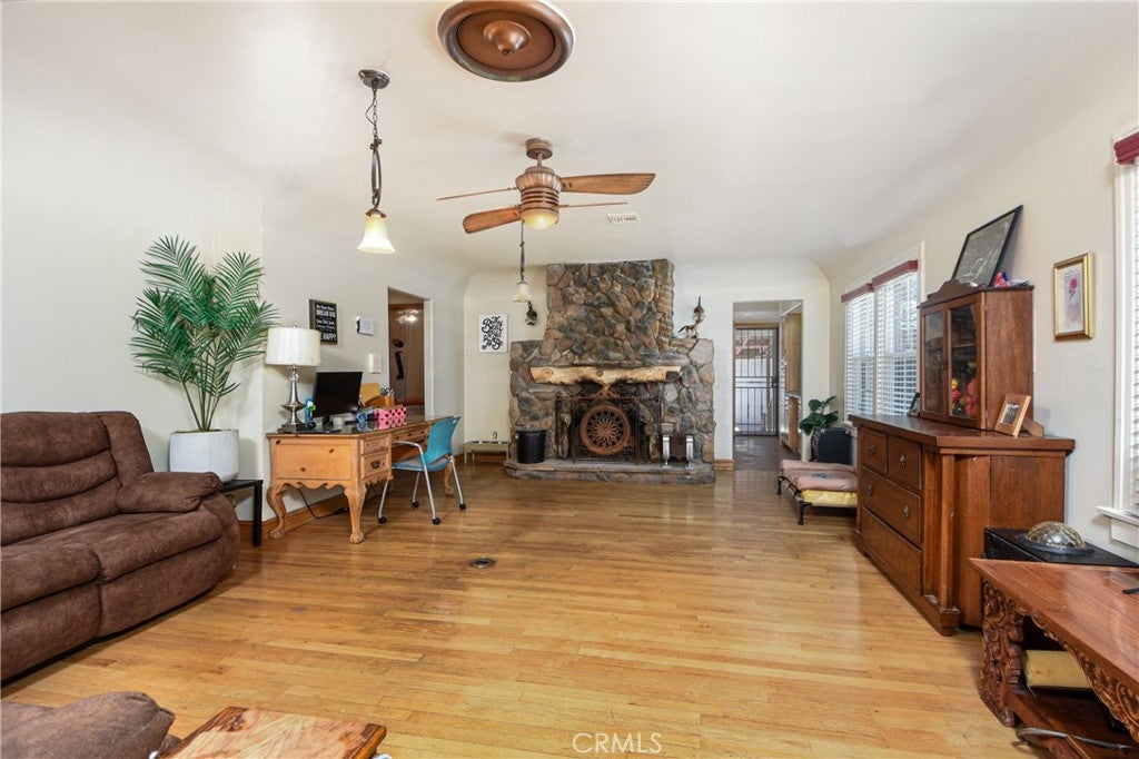 2525 Sepulveda
