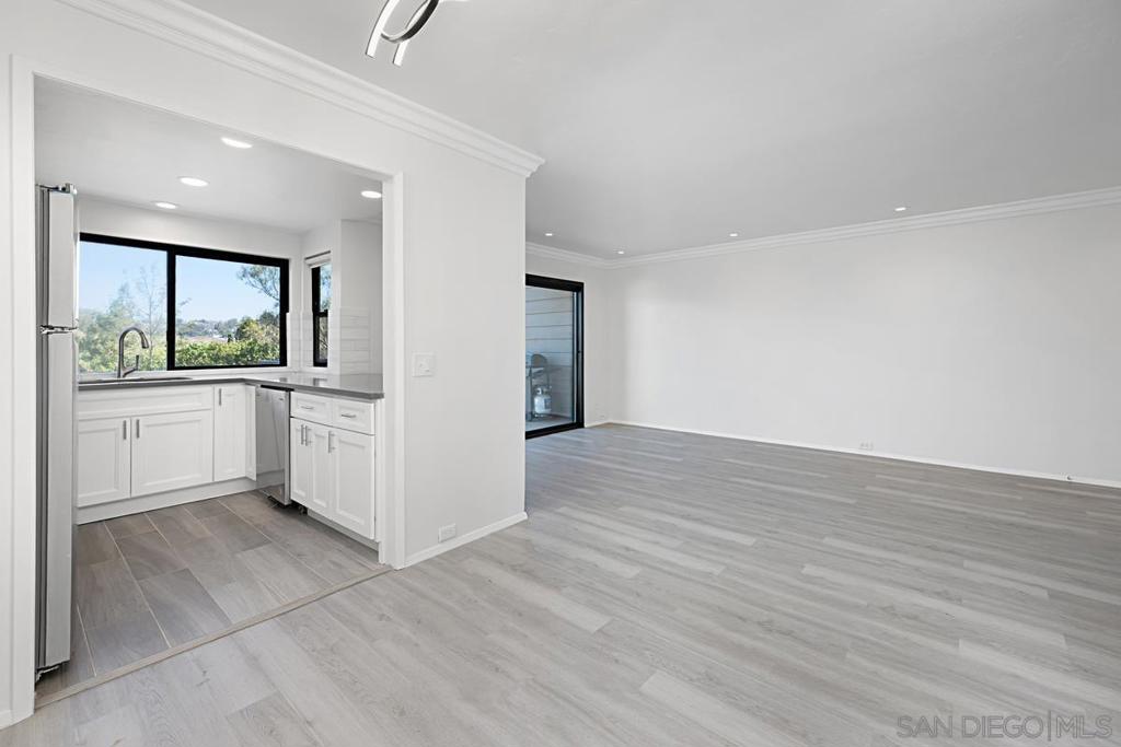 5125 FONTAINE STREET 105