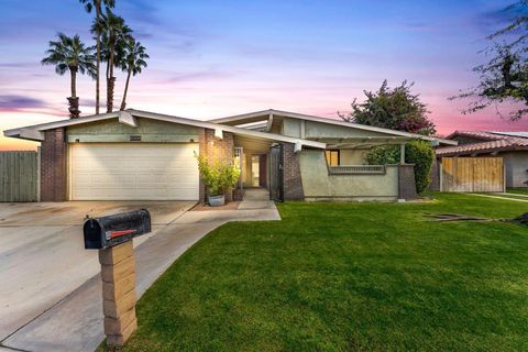 Photo of 43120 Silk Tree Lane, Palm Desert, CA 92260 (MLS # 219144024DA)